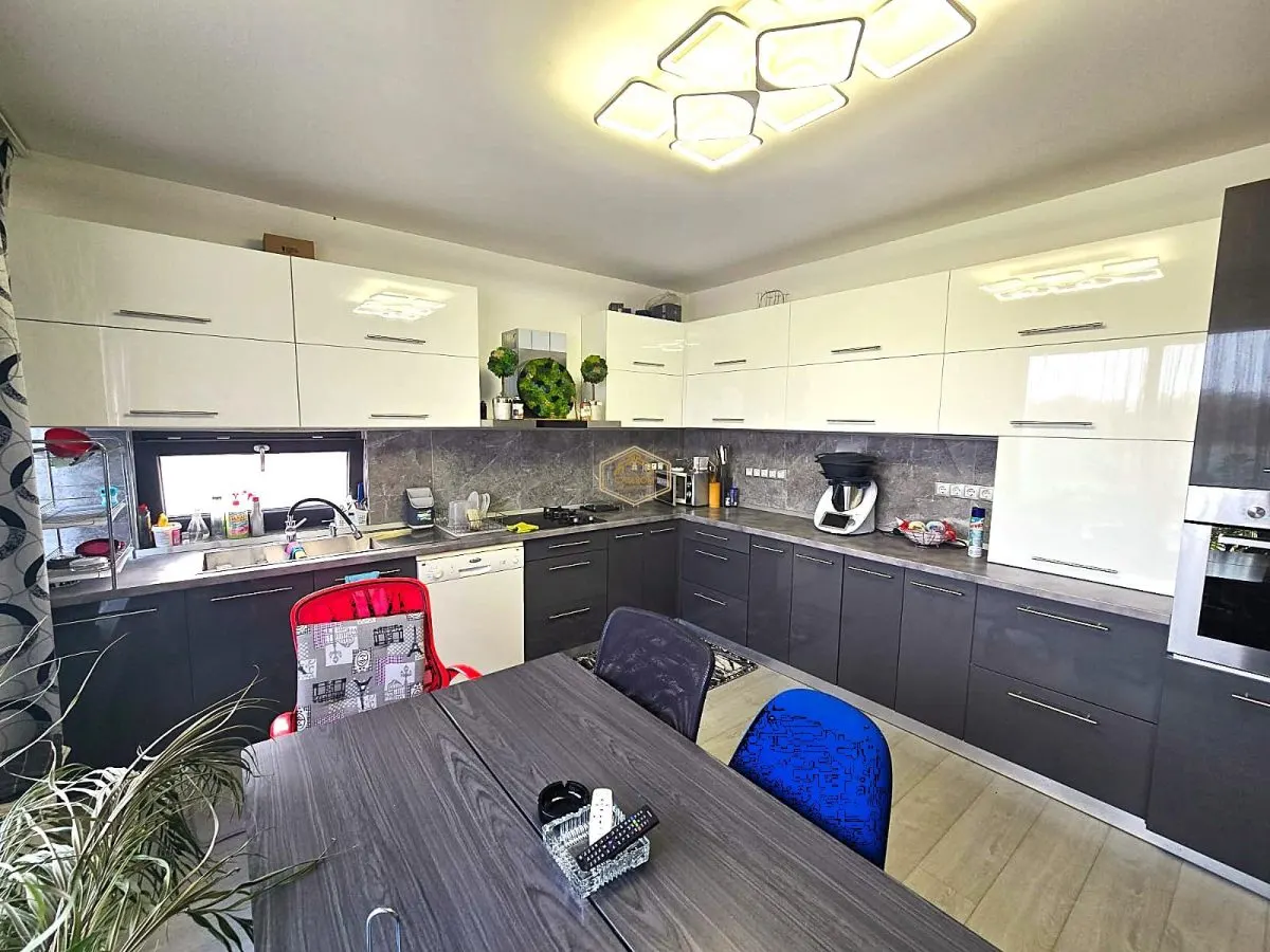 Confort si spatiu | Casa 5 camere, constructie solida | Teren 544 mp - foto 6