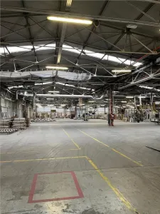 Spatiu Industrial - 5000 mp - Productie - Depozitare - foto 12