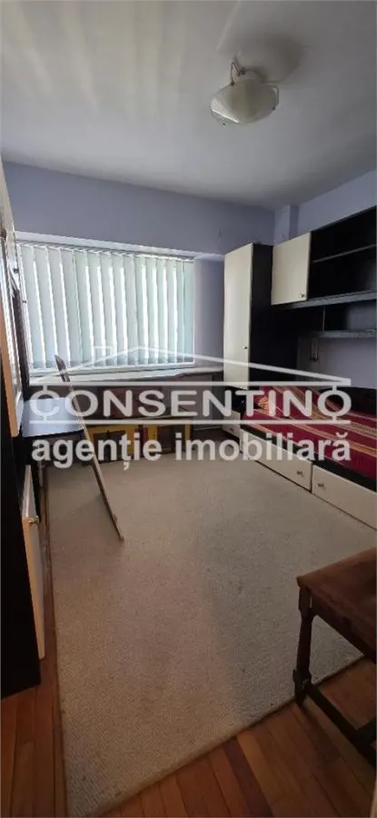 Se vinde imobil cu 4 camere, pe Unirii Sud , liber , cu 3 balcoane - foto 10