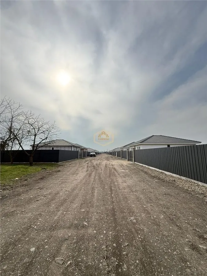 Casa Noua 4 camere si teren 465 m² | Odoreu - foto 25