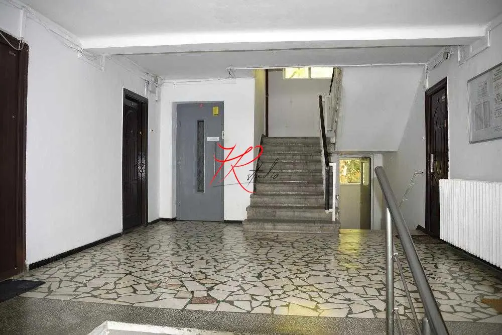 Vanzare apartament 2 camere Teiul Doamnei - renovat - foto 7