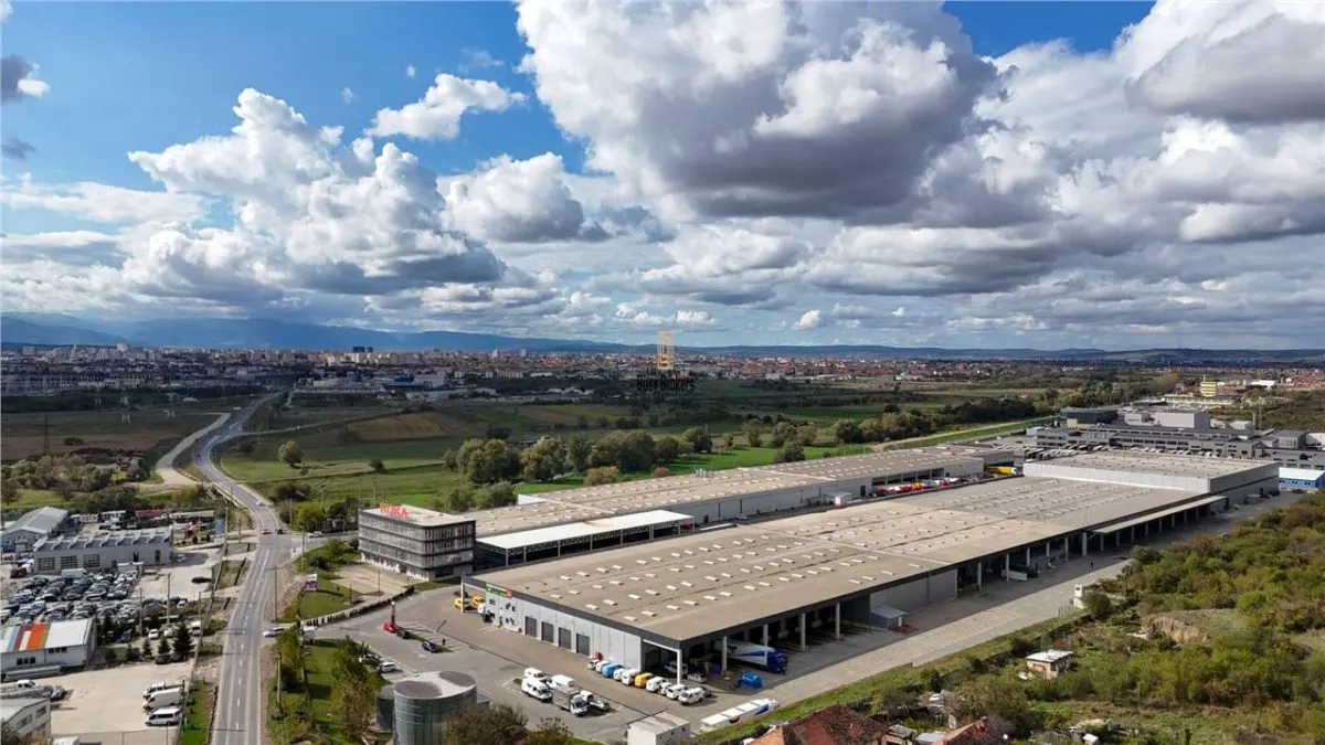 Spatiu Industrial - 2600 mp - Depozitare - Distributie - foto 1