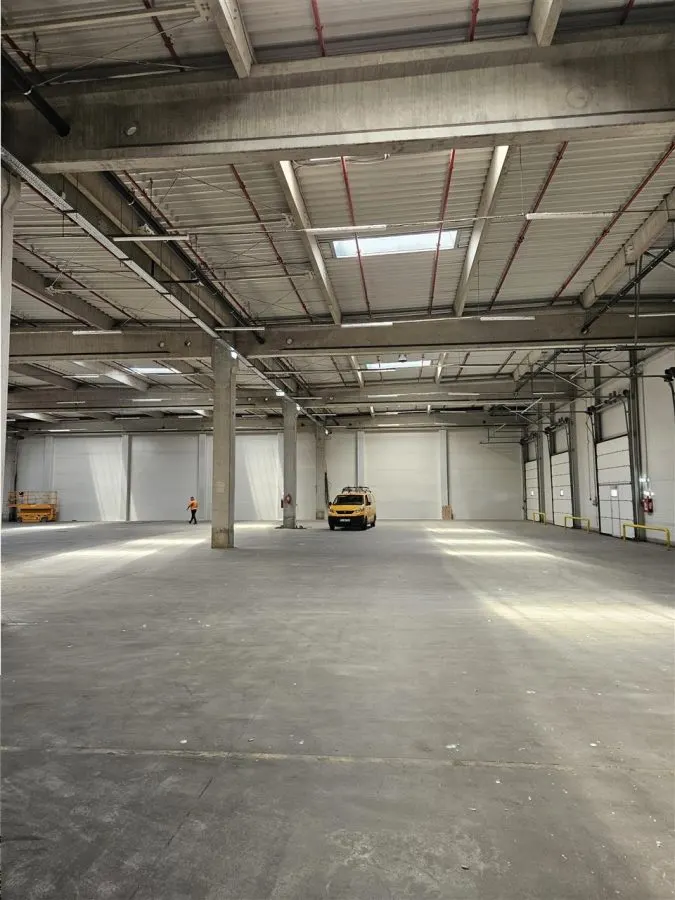 Spatiu Industrial - 2600 mp - Depozitare - Distributie - foto 4