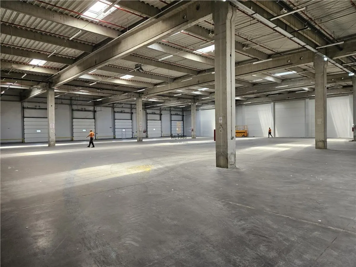 Spatiu Industrial - 2600 mp - Depozitare - Distributie - foto 8