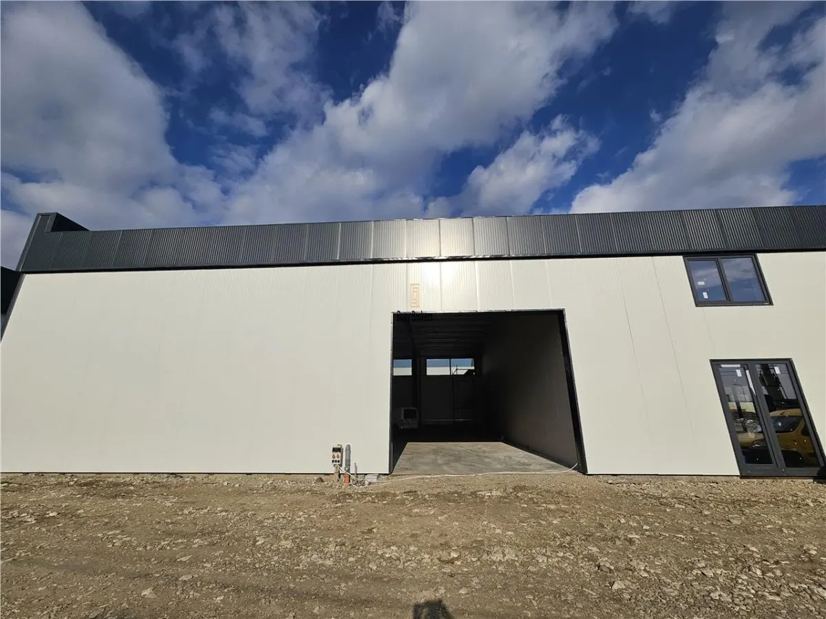 Spatiu 650 mp - Showroom Comercial - Depozitare - foto 17