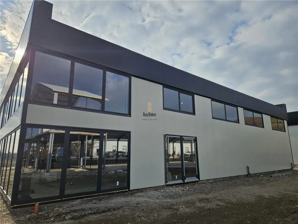 Spatiu 650 mp - Showroom Comercial - Depozitare - foto 9