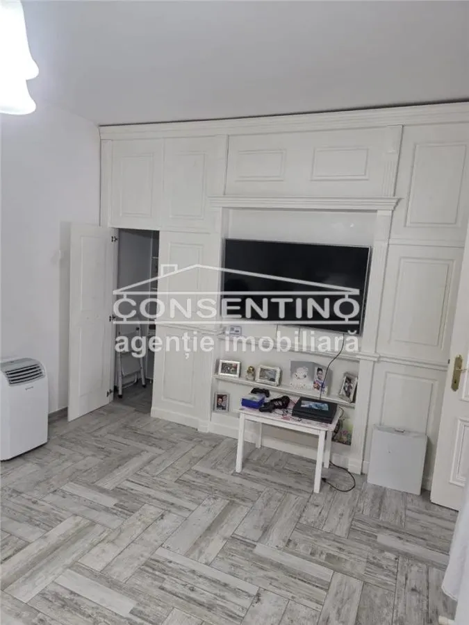 Se vinde imobil 2019 , zona Patriei , P+1 , mobilat si utilat - foto 1