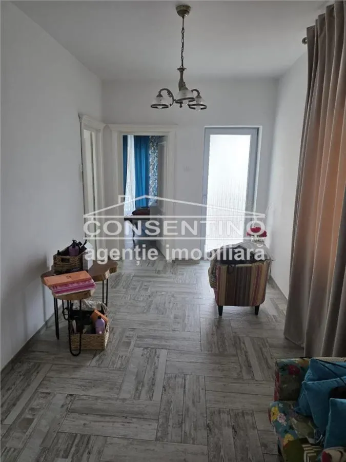 Se vinde imobil 2019 , zona Patriei , P+1 , mobilat si utilat - foto 4