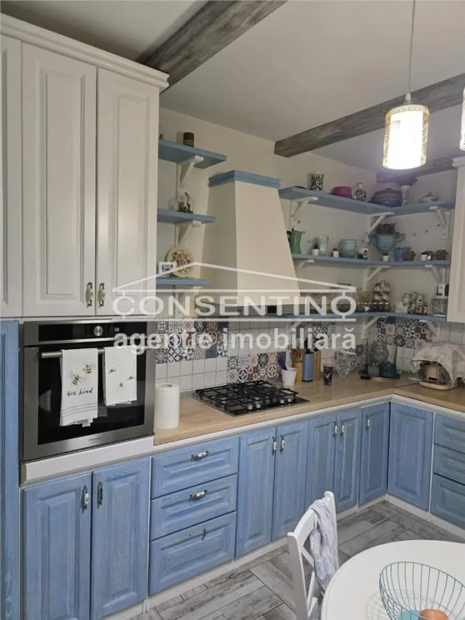 Se vinde imobil 2019 , zona Patriei , P+1 , mobilat si utilat - foto 10