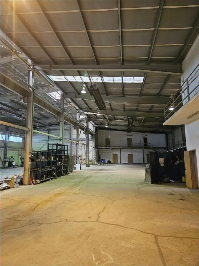 Proprietate Industriala - 2500 mp - Productie - Depozitare - Office - foto 1