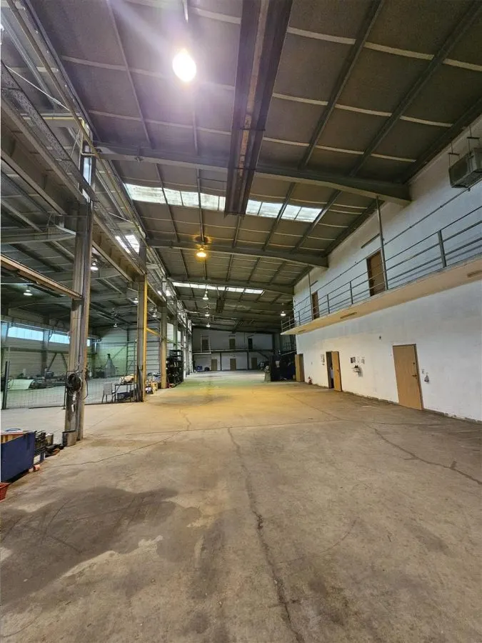 Proprietate Industriala - 2500 mp - Productie - Depozitare - Office - foto 9