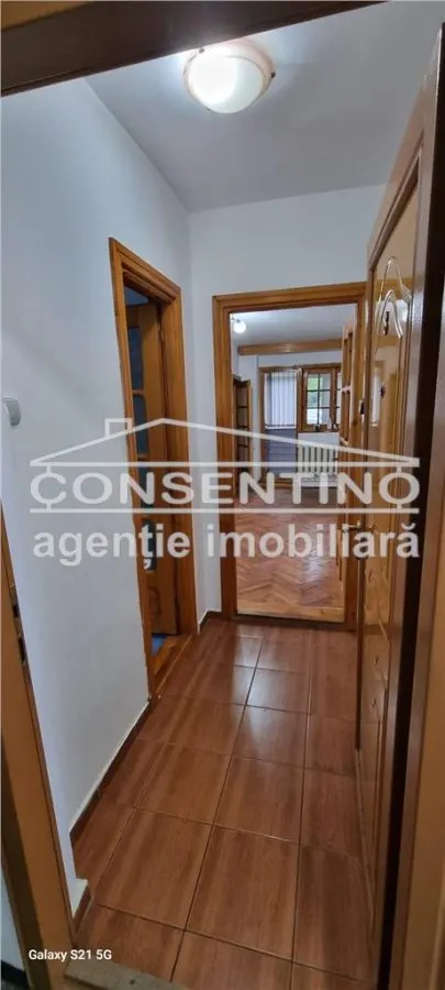 Se vinde imobil cu 3 camere pe str. Viitorului la etajul 1 , liber - foto 13