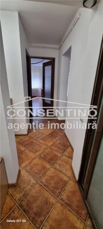 Se vinde imobil cu 3 camere pe str. Viitorului la etajul 1 , liber - foto 4