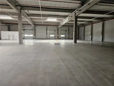 Spatiu Industrial - 1800 mp - Productie - Depozitare - Distributie - Arad