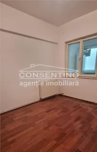 Se vinde imobil edificat in 1984 , cu 4 camere , etaj 2, liber ,Centru -Biserica Greci - Buzau