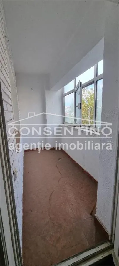 Se vinde imobil edificat in 1984 , cu 4 camere , etaj 2, liber ,Centru -Biserica Greci - foto 10