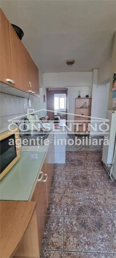 Se vinde imobil cu 4 camere , etaj 1, liber, in cart. Micro 5 - foto 4