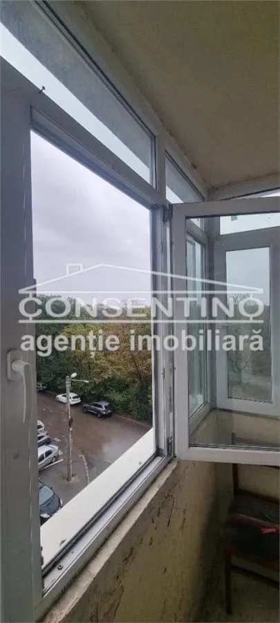 Se vinde apartament cu 2 camere confort1 , liber , cart . Micro XIV - foto 7
