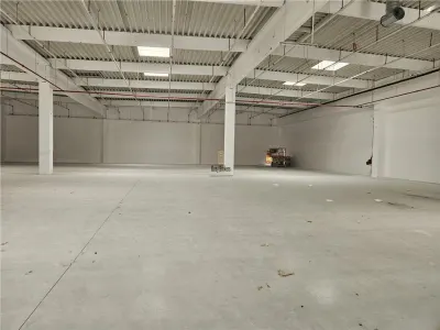 Spatiu Industrial - 2300 mp - Productie - Depozitare - Distributie - foto 4