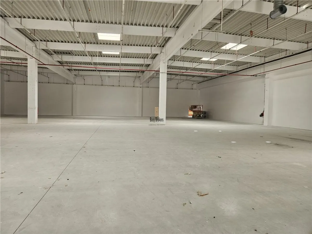 Spatiu Industrial - 2300 mp - Productie - Depozitare - Distributie - foto 4