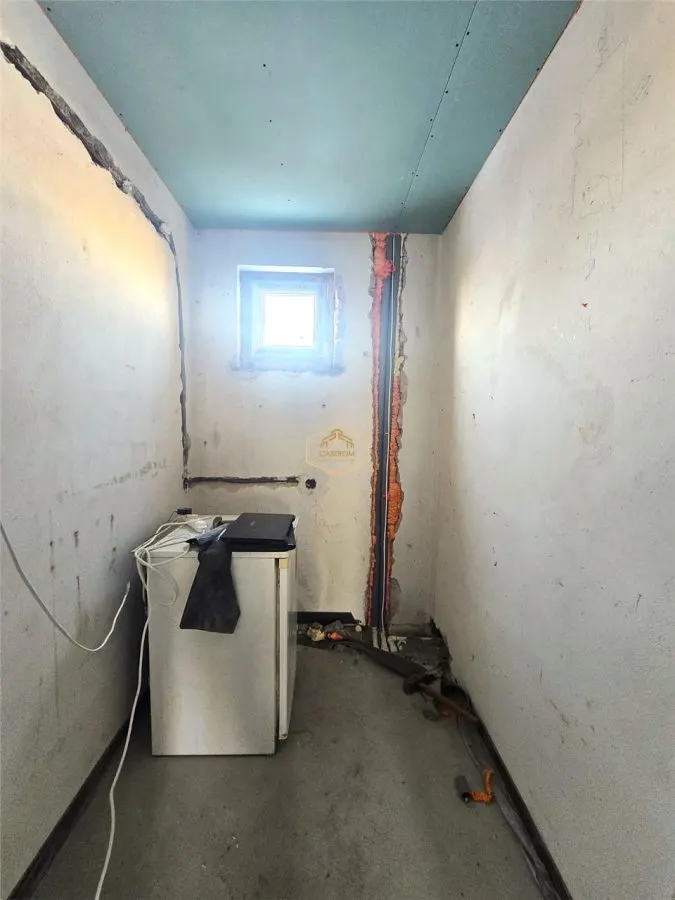 Casa pe 3 nivele | Garaj dublu | Structura solida potential excelent - foto 15