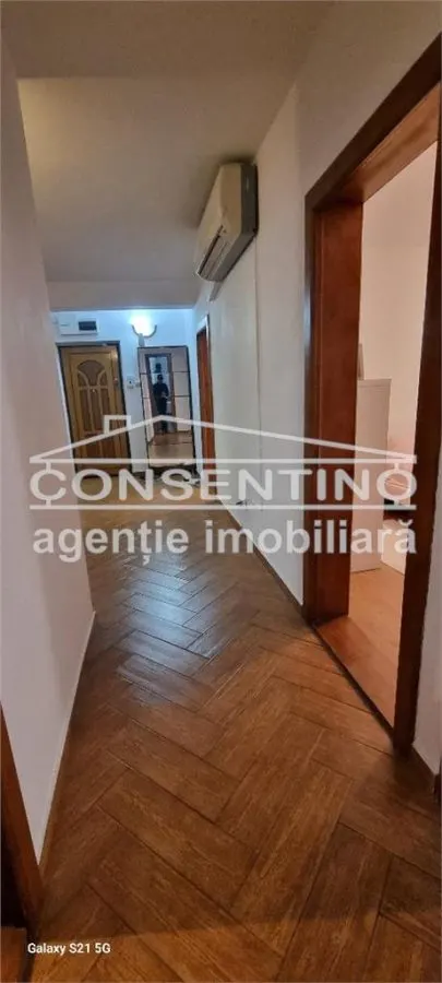 Se vinde  apartament cu 4 camere, pe str Spiru Haret , in bloc Tip Vila , la etaj 2/ 4 - foto 1
