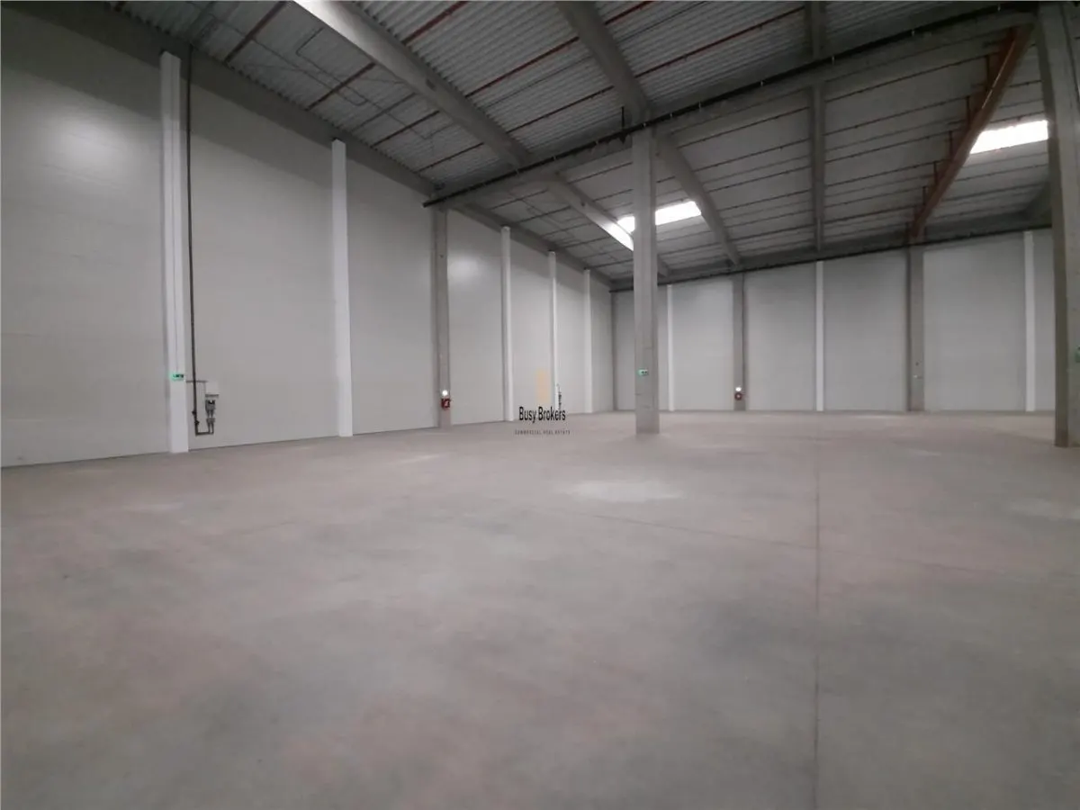 Spatiu Industrial - 2100 mp - Logistica - Productie - Depozitare - Distributie - foto 4