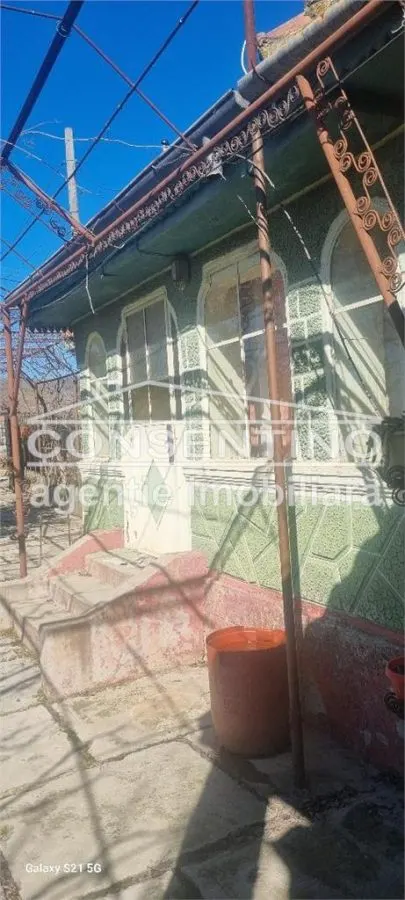 Se vinde imobil cu teren 3700 mp in com Merei - foto 6