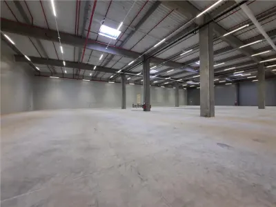 Spatii Industriale - 10000 mp - Logistica - Productie - Depozitare - Distributie - Oradea