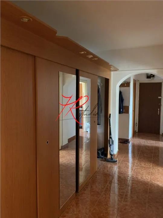 Vanzare apartament 3 camere Obor - foto 9