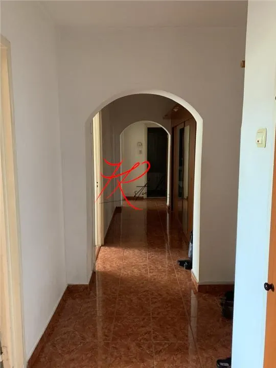 Vanzare apartament 3 camere Obor - foto 10