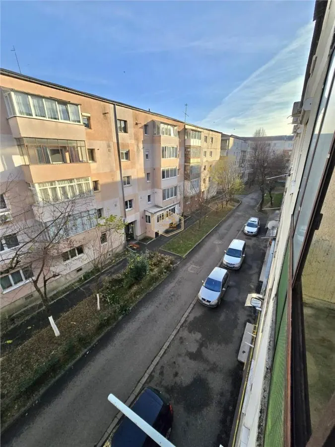 Etaj 3 | Apartament cu 3 camere in Micro 16 - Aurora - foto 3