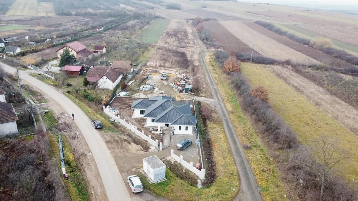 Casa Noua in Complexul Maxa Bau – Confort Modern in Viile Satu Mare - foto 1