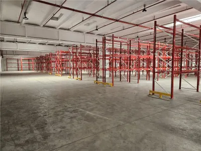 Spatiu Industrial - 3500 mp - Logistica - Productie - Depozitare - Sacele