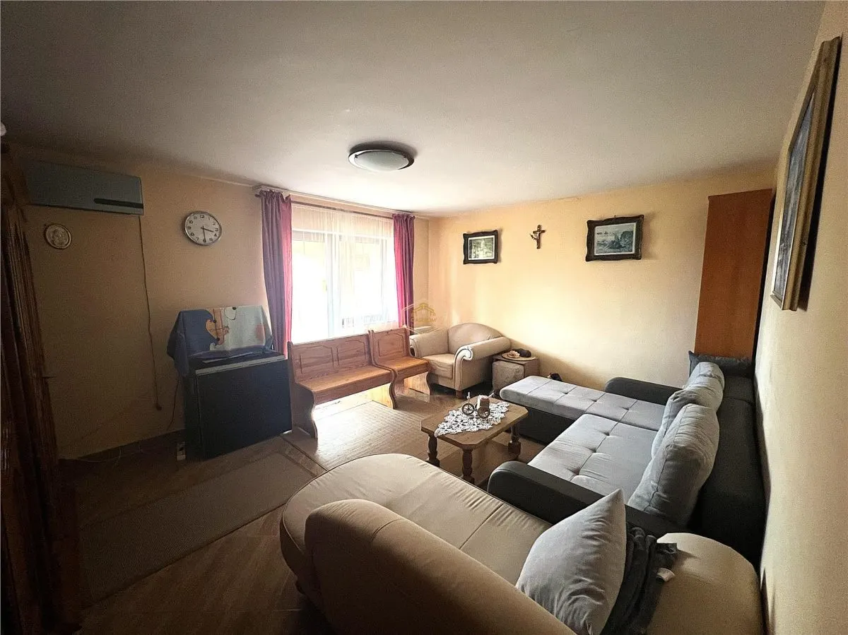 Apartament spatios cu 3 camere in Vila | Curte si gradina | Aproape de oras - foto 12