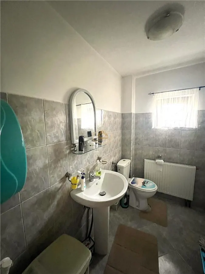 Apartament spatios cu 3 camere in Vila | Curte si gradina | Aproape de oras - foto 13