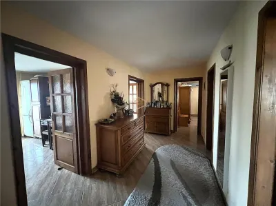Apartament spatios cu 3 camere in Vila | Curte si gradina | Aproape de oras - foto 3