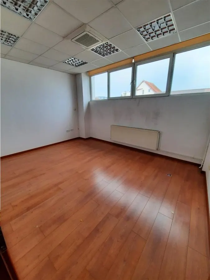 Spatiu Birou - 225 mp - Piata Cibin - foto 8