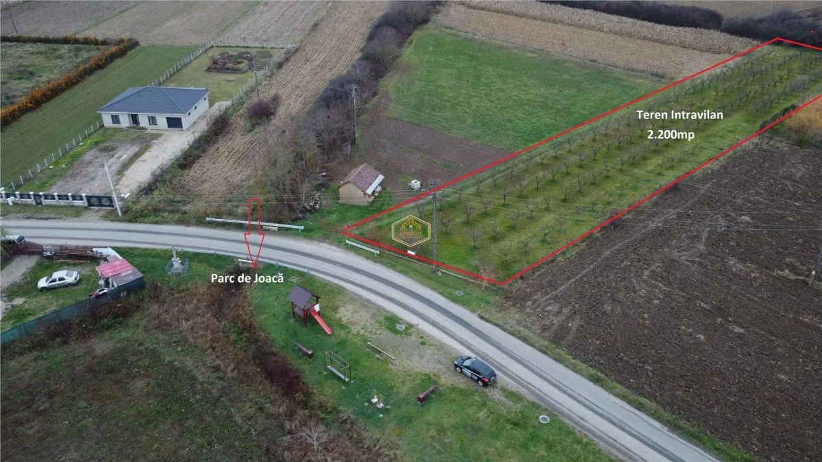 Teren intravilan, cu livada - 2.200 mp | Strada Principala - foto 1