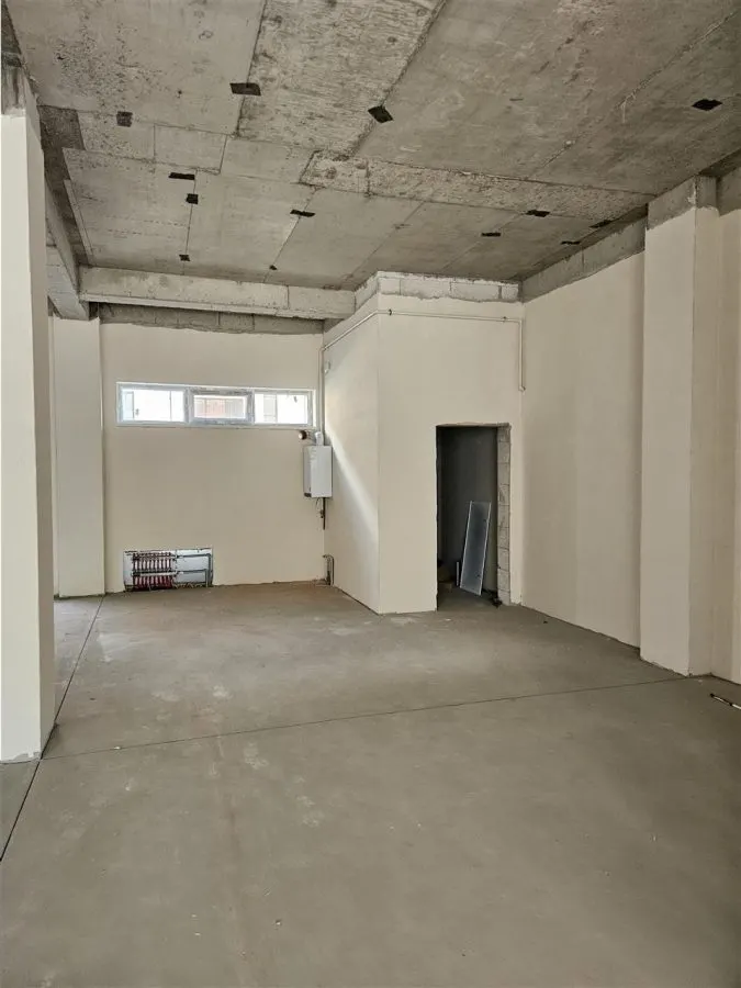 Spatiu Comercial - 200 mp - Balanta - Clinica Medicala - Showroom - Comert - Servicii - foto 8