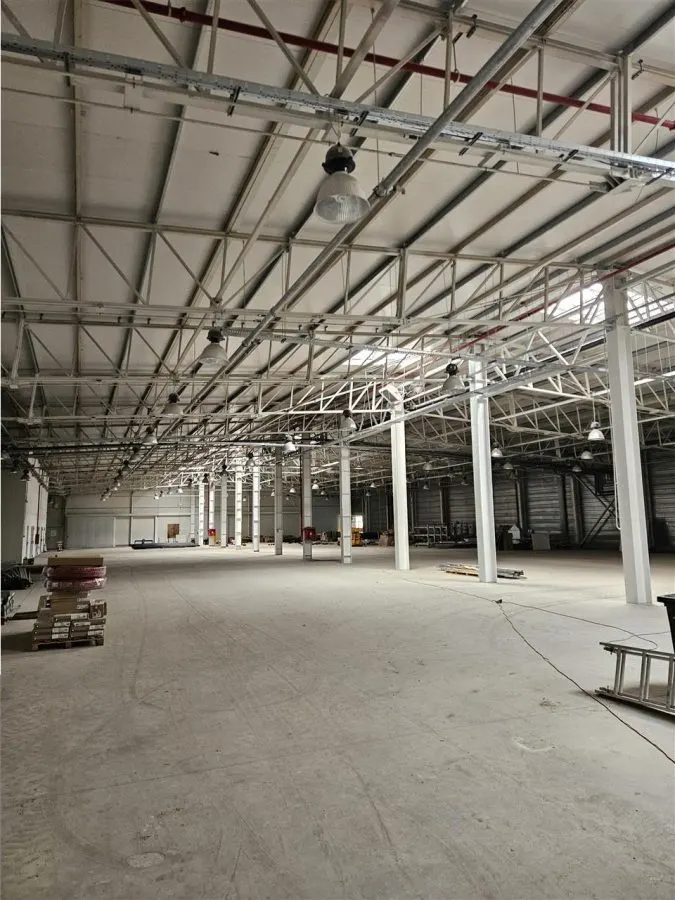 Spatiu Industrial - 2700 mp - Productie - Depozitare - Office - foto 1
