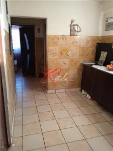 Vanzare apartament 4 camere Teiul Doamnei - foto 5