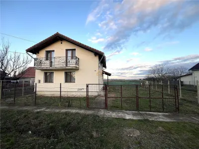 Casa cu 6 camere in Vetis | Teren 432 mp - foto 4