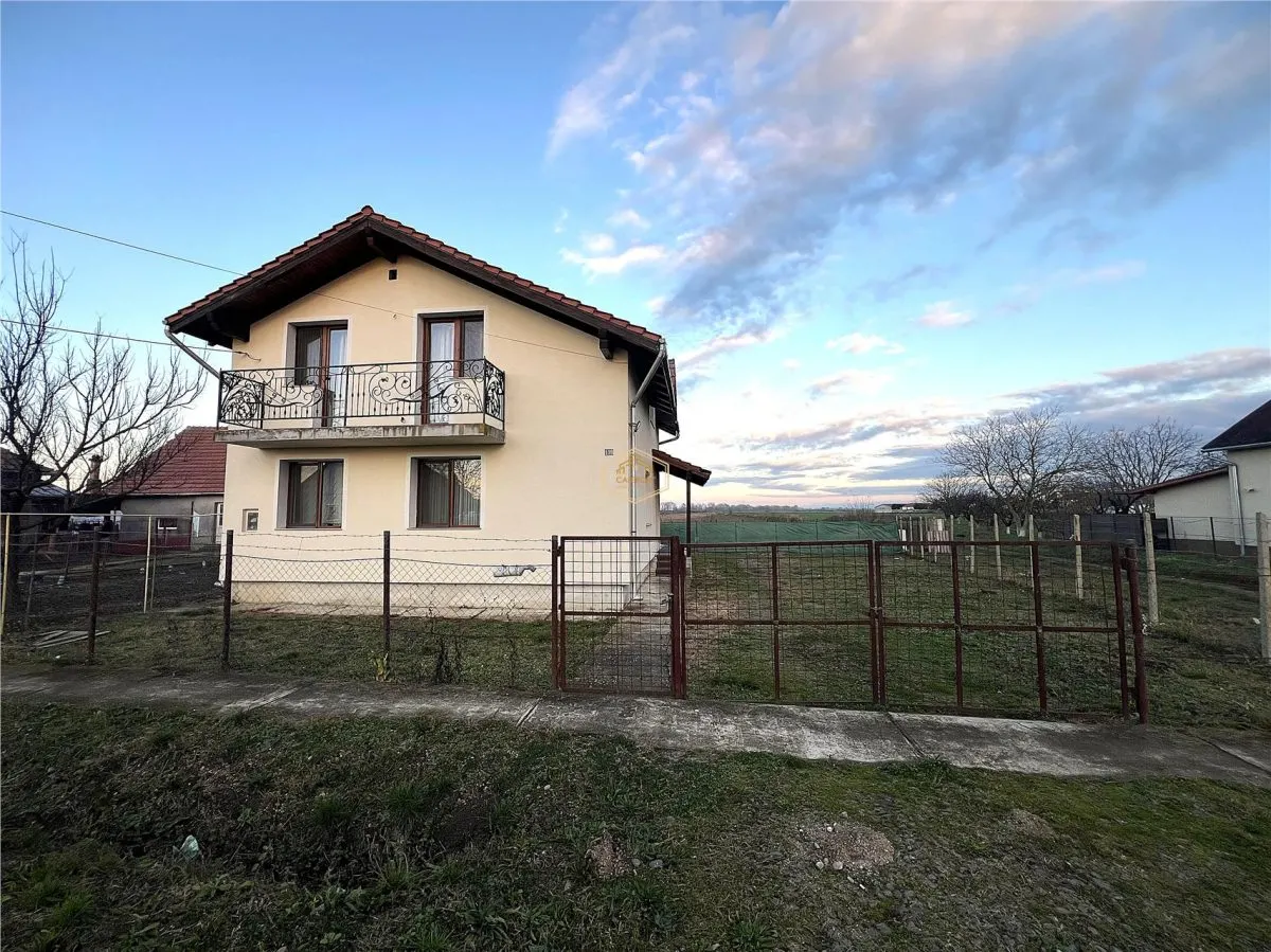 Casa cu 6 camere in Vetis | Teren 432 mp - foto 4