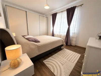 Apartament 3 camere, mobilat, echipat, terasa, Tractorul, Brasov - foto 1