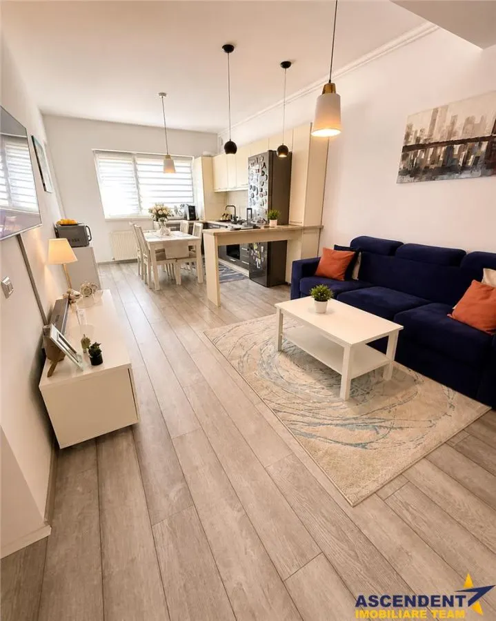 Apartament 3 camere, mobilat, echipat, terasa, Tractorul, Brasov - foto 2