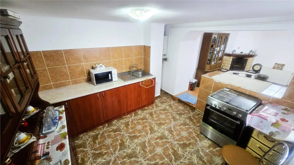VIDEO | Casa spatioasa cu 8 camere, garaj dublu si curte proprie | Baritiu - foto 9