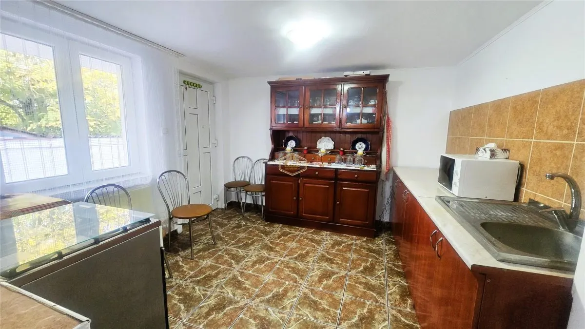 VIDEO | Casa spatioasa cu 8 camere, garaj dublu si curte proprie | Baritiu - foto 10