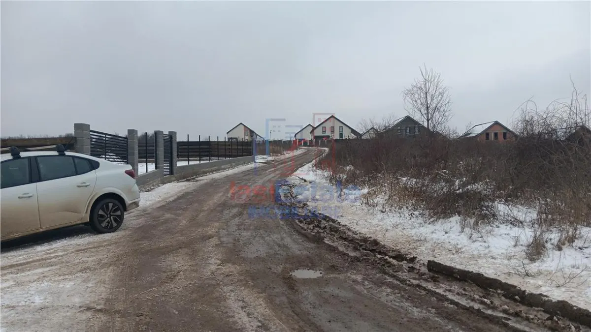 Visan str Dealul Craitelor TEREN 6383mp  si 4217mp utilitati  si transport in comun - foto 4