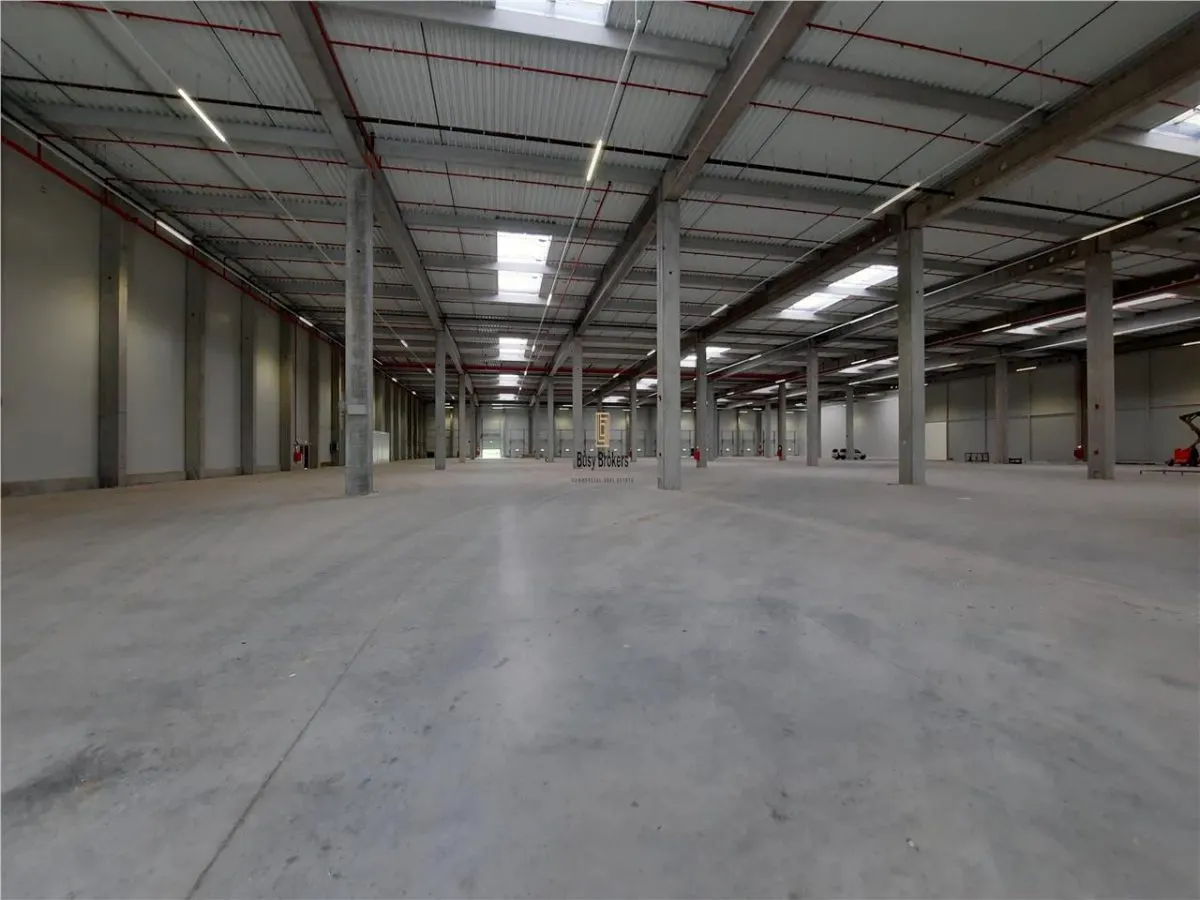 Spatiu Industrial - 2300 mp - Logistica - Productie - Depozitare - Distributie - foto 5